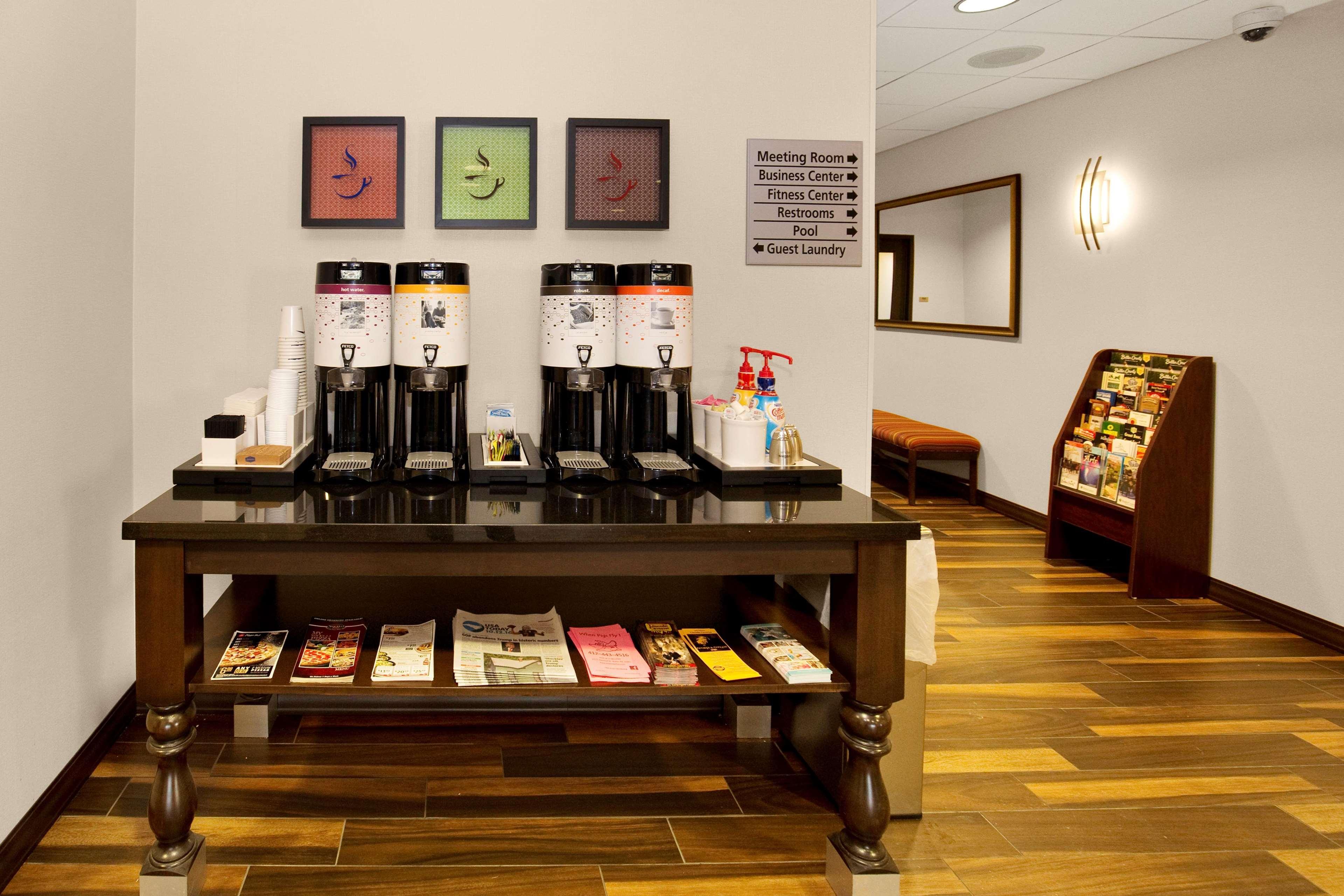 Hampton Inn Butler Esterno foto
